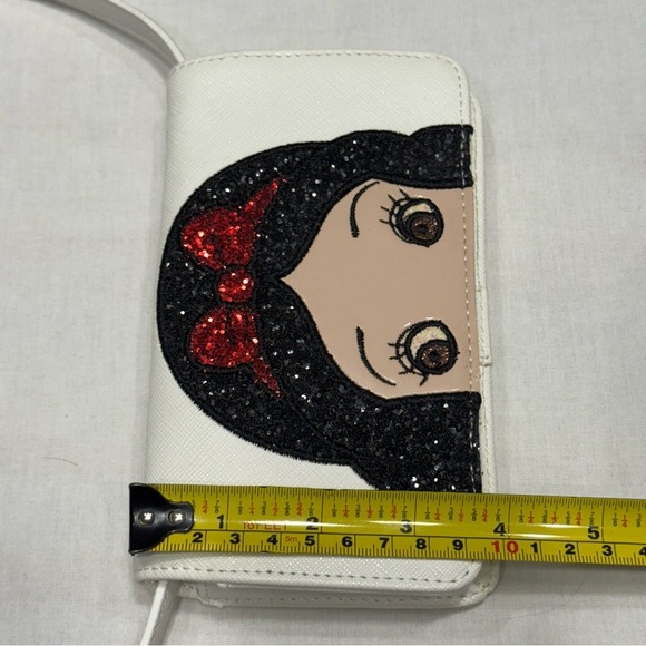 Danielle Nicole Snow White Phone Crossbody Bag Faux Leather - Picture 6 of 7